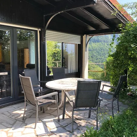 شقة Mit Gardaseeblick & Pool