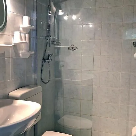 Mit Gardaseeblick & Pool شقة *